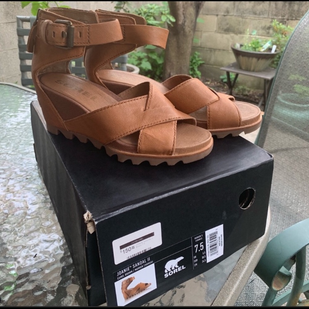 Brand new Sorel wedge sandals!